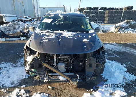 2017 Chrysler Pacifica Touring-L Plus z USA, uszkodzony, nr VIN 2C4RC1EG1HR647700